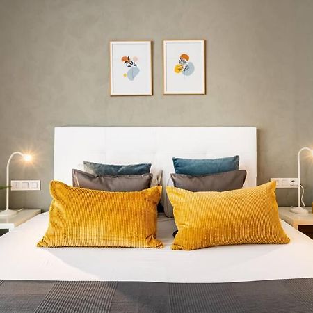 Lodging Apartments Monumumental Free Parking Βαρκελώνη Εξωτερικό φωτογραφία