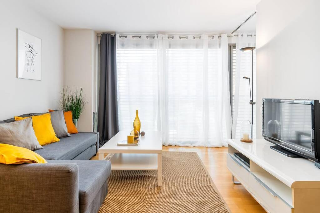 Lodging Apartments Monumumental Free Parking Βαρκελώνη Εξωτερικό φωτογραφία