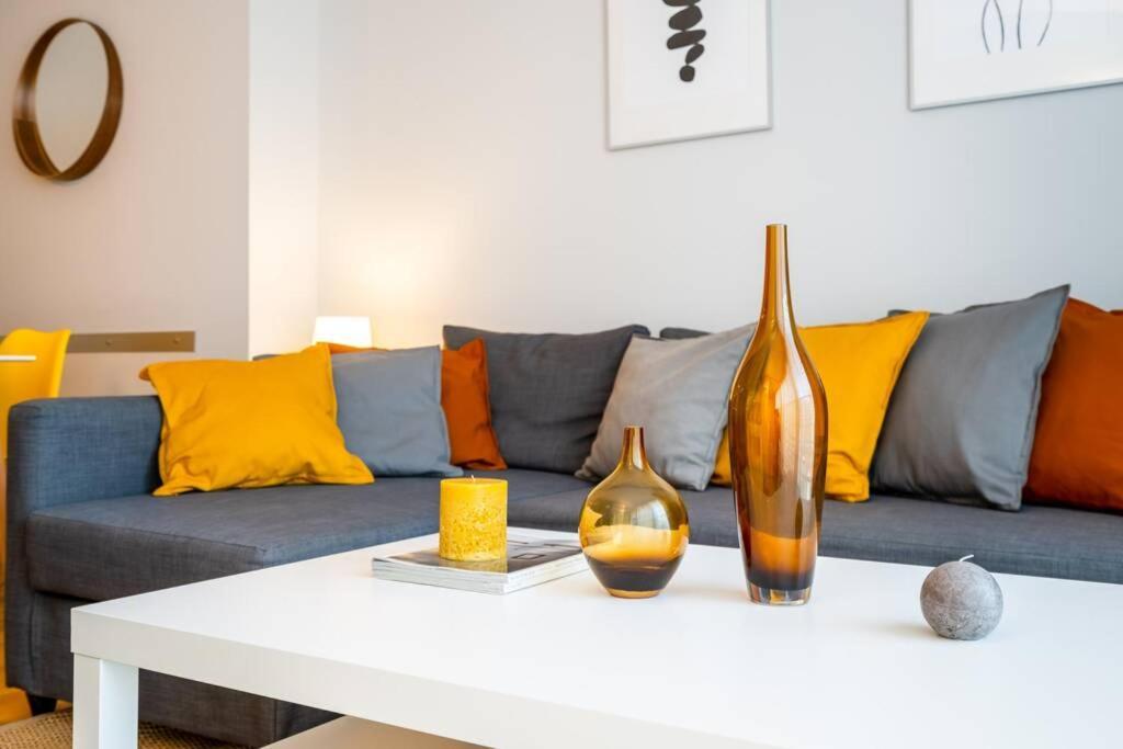 Lodging Apartments Monumumental Free Parking Βαρκελώνη Εξωτερικό φωτογραφία