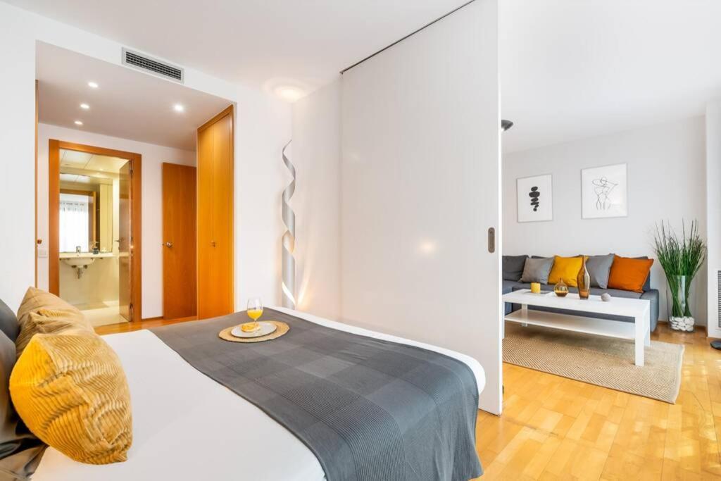 Lodging Apartments Monumumental Free Parking Βαρκελώνη Εξωτερικό φωτογραφία
