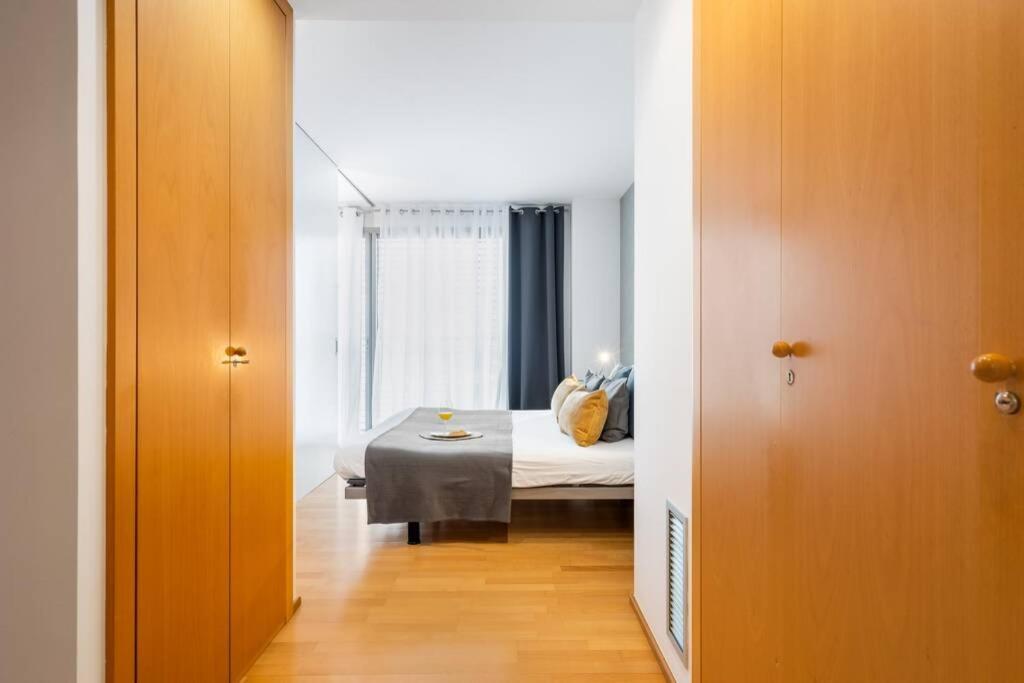 Lodging Apartments Monumumental Free Parking Βαρκελώνη Εξωτερικό φωτογραφία